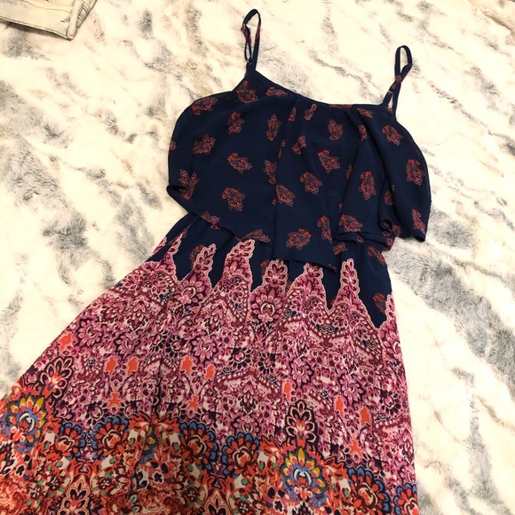 Dress - Picture 1 of 3